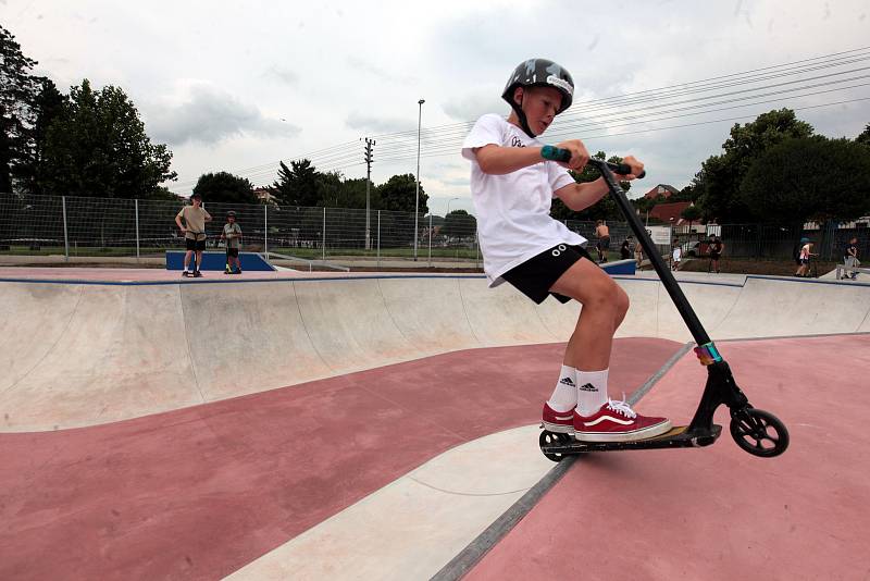 Skatepark v Uherském Hradišti slavnostně otevřeli v pátek 25. června 2021