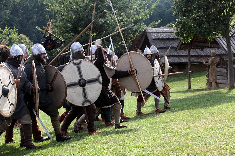 Bitva o Veligrad v Archeoskanzenu Modrá, srpen 2021.