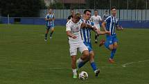 Fotbalisté Slovácka B (bílé dresy) ve 4. kole MSFL deklasovali Vítkovice 6:0.