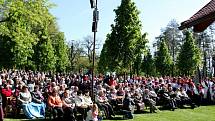 Poutní bohoslužbu v polní kapli na Blatnické hoře celebroval P. Antonín Hráček.