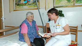 V Domově s pečovatelskou službou ve Valašských Kloboukách mají zákaz  návštěv - Zlínský deník
