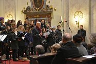 Benefičním koncertem v kostele sv. Františka Xaverského v Uherském Hradišti provázel herec Jan Přeučil.