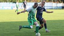 Fotbalisté Slovácka B (v modrých dresech) porazili v posledním přípravném zápase před krátkou pauzou divizní Bzenec 3:2.