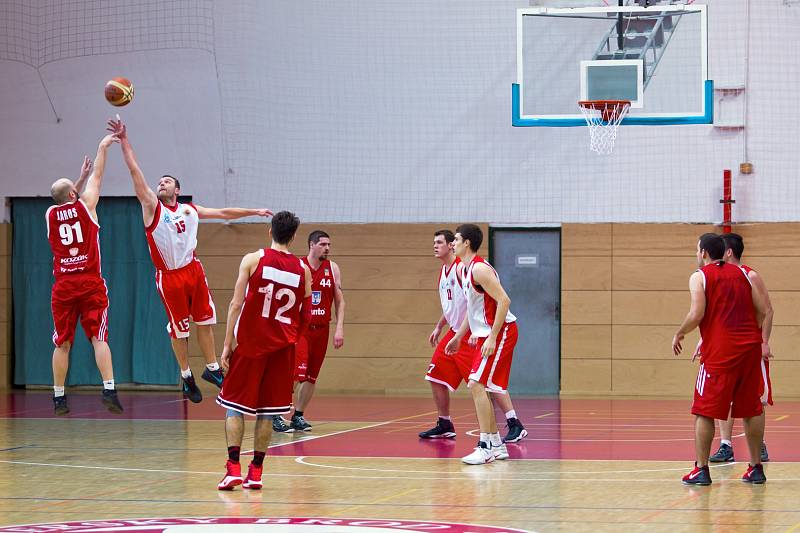 Spartak Uherský Brod (v bílém) vs. Svitavy