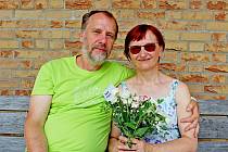 Manželé Hana a Petr Ptáčníkovi z Ostravy jsou spolu už 35 let. Teď na Velehradě organizují kurzy obnovy manželského slibu.