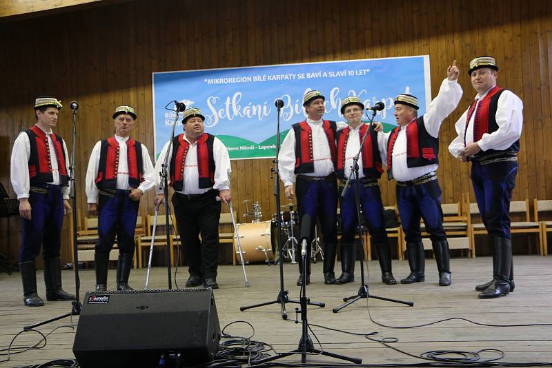 Mikroregion Bílé Karpaty slavil své 10. jubileum ve starohrozenkovském amfiteátru.