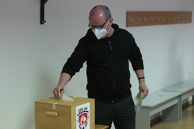 Fotbalový funkcionáři z okresu Uherského Hradiště si na úterní valné hromadě volili předsedu i nový výkonný výbor.