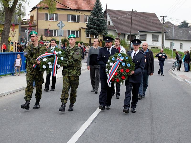 NEZAPOMÍNAJÍ. V Tupesích si připomenuli 70 let od skončení II. světové války.