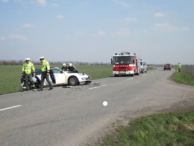 Muž nehody odnesl zraněním na hlavě.