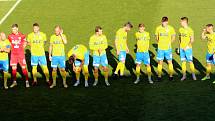 Fotbalisté Slovácko (v bílých dresech) v sobotním odpoledním zápase porazili Teplice 3:2.