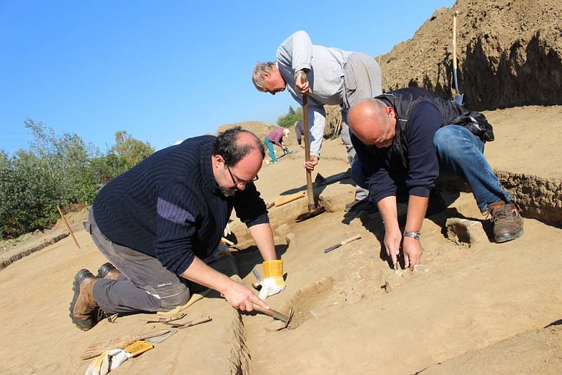 Archeologové nacházejí v těchto dnech na okraji Starého Města stopy po osídlení z dob Velké Moravy. 