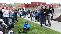 V Dolním Němčí otevřeli skatepark za tři miliony korun, k vidění byla také freestylová show.