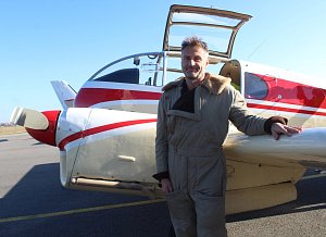 Historický letoun Aero-145 měl na cestě z Austrálie mezipřistání v Kunovicích. Pilotoval jej Richard Santus (na snímku); pondělí 29. ledna 2024