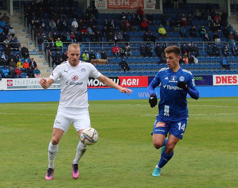 Fotbalisté Slovácka (bílé dresy) se ve 27. kole FORTUNA:LIGY utkali se Sigmou Olomouc.