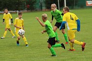V Ostrožské Lhotě se po dlouhých pěti letech hrálo mistrovské utkání žáků. Domácí tým (zelené dresy) porazil Topolnou 3:2.