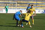 Sobotní utkání na Širůchu, kde se utkali fotbalisté domácího Starého Města (žluté dresy) s Ořechovem, skončil remízou 2:2.