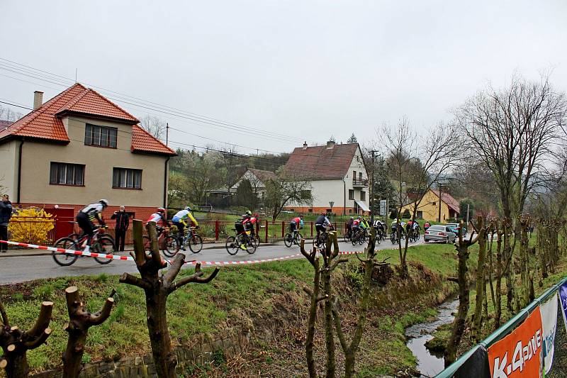 DRTIKOL. Na hřišti v Salaši měl start a cíl závod s názvem Salašský drtikol.