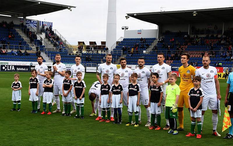 Fotbalisté Slovácka (v bílých dresech) remizovali s pražskými Bohemians 1905