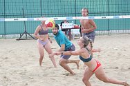 Součástí Slováckého léta 2023 byl i tradiční nočním turnaj mixů v plážovém volejbale.