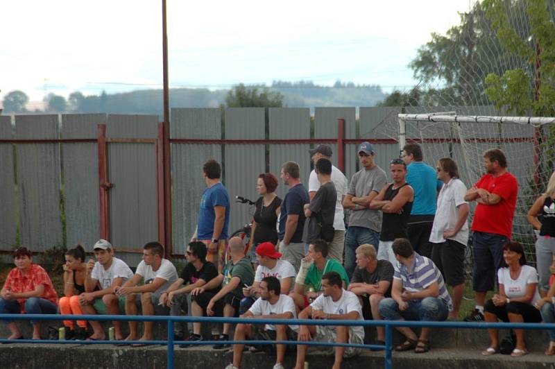 Jarošov - Staré Město 6:2 (2:1).