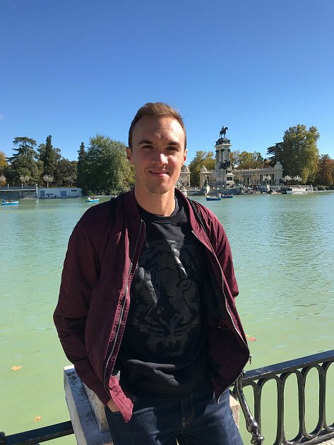 Fotbalista Hluku Richard Vaďura pracuje ve Slovácku jako kondiční trenér mládeže. Nyní studuje v Madridu.