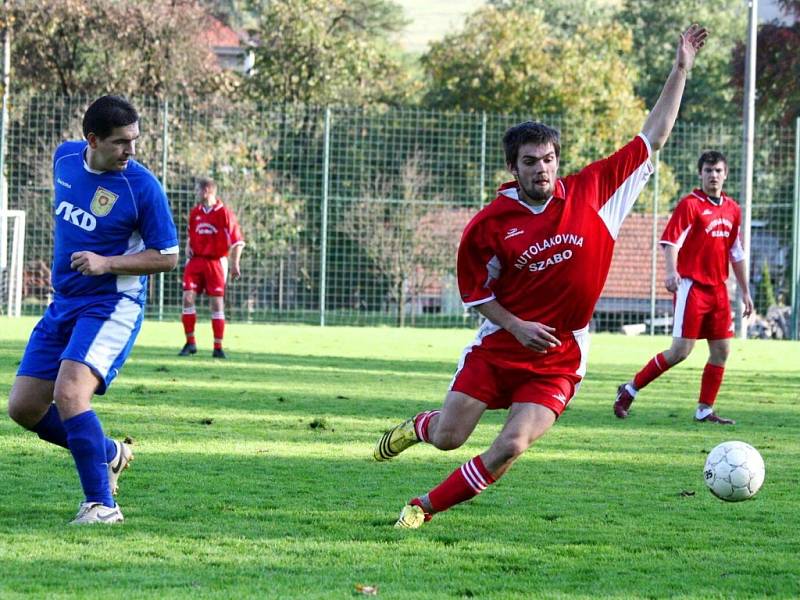 Fotbalisté Bojkovic v domácím prostředí nepřipustili žádné překvapení, Ostrožskou Lhotu porazili s přehledem 2:0 a posunuli se na 5. příčku tabulky I. B třídy skupiny C.