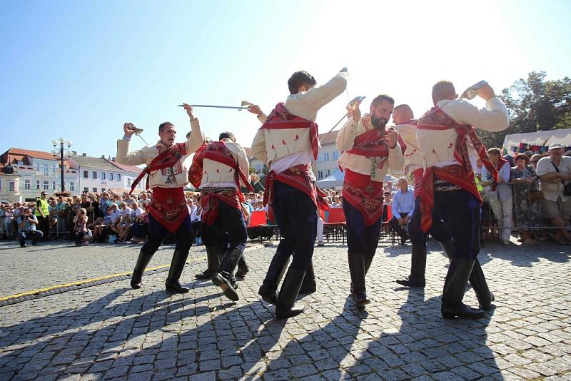 Slavnosti vína 2016 v Uherském Hradišti. Slavnostní průvod.