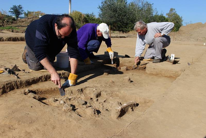 Archeologové nacházejí v těchto dnech na okraji Starého Města stopy po osídlení z dob Velké Moravy. 