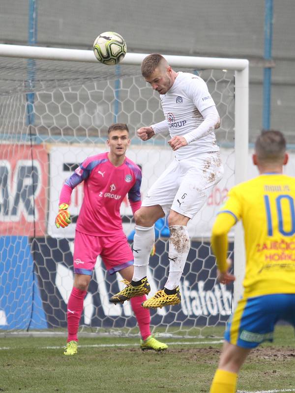 Teplice proti Slovácku (v bílém)