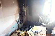Požár v rodinném domě ve Vlčnově na Uherskohradišťsku; sobota 22. srpna 2020