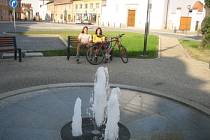 Kašna na náměstí sv. Ondřeje v Uherském Ostrohu. Ilustrační foto.