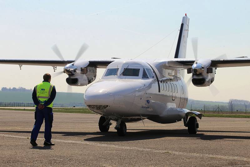 50. výročí prvního vzletu letadla L 410 na letišti v Kunovicích.Na snímku L 410 NG