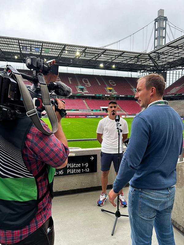 Fotbalisté Slovácka ve středu odcestovali do Kolína nad Rýnem, kde je čeká druhý zápas základní skupiny Evropské konferenční ligy.