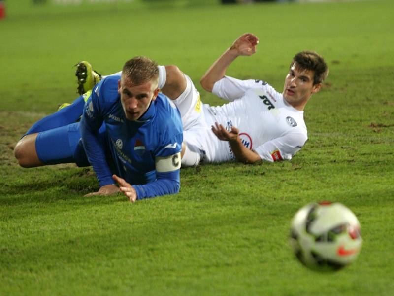 1. FC Slovácko - FC Baník Ostrava.