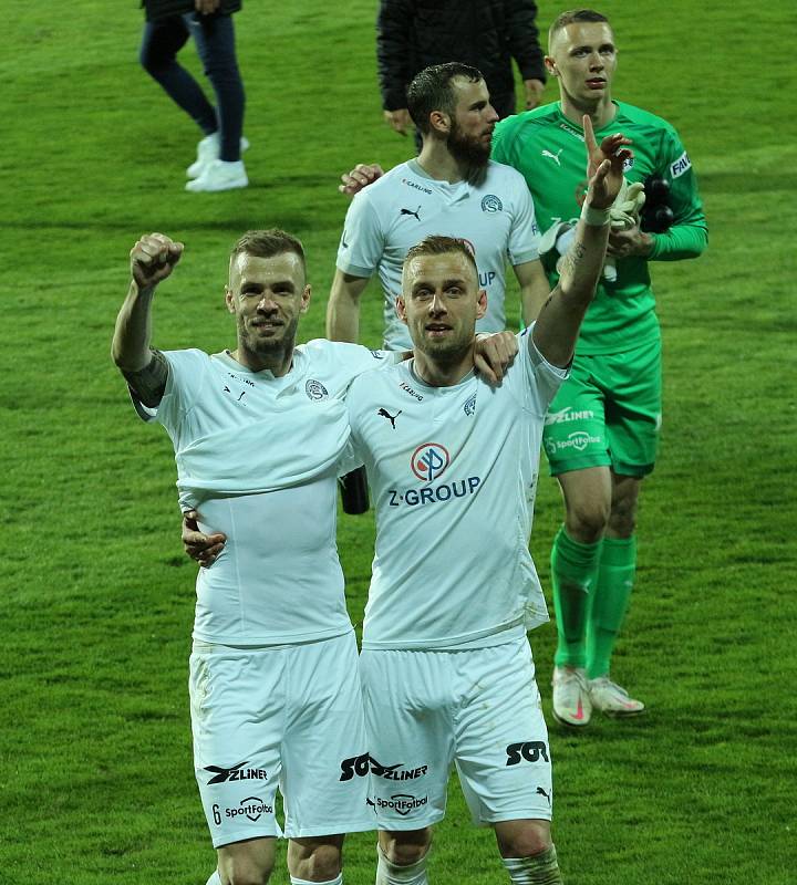 Fotbalisté Slovácka (v bílých dresech) porazili Liberec 1:0 a v lize zůstávají třetí.