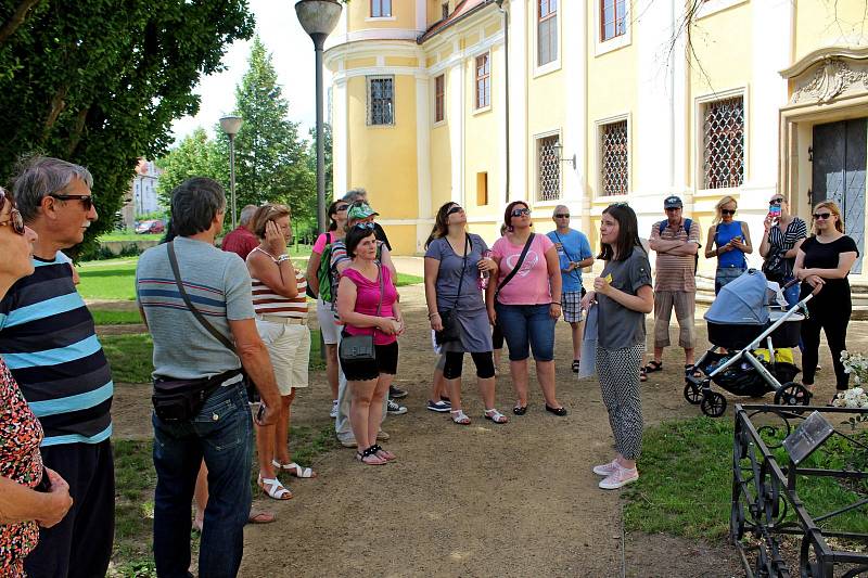 Víkend otevřených klášterních zahrad na Velehradě přilákal k jejich prohlídce širokou veřejnost.