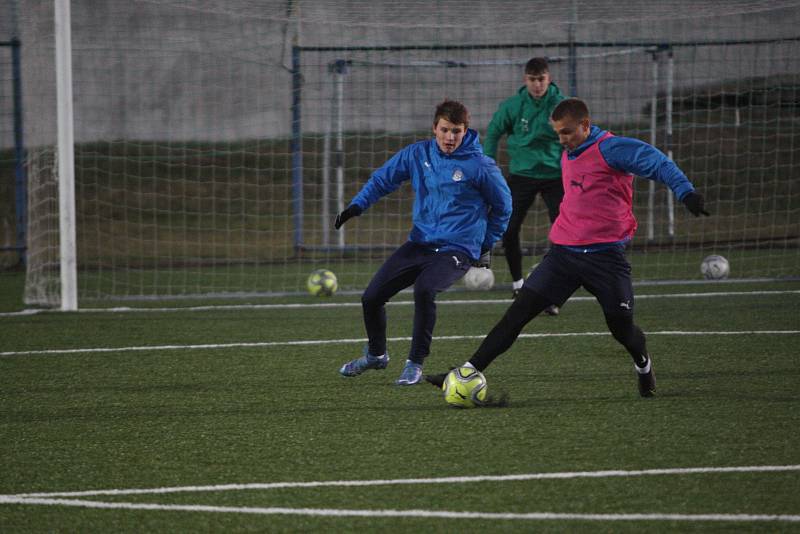 Mladí fotbalisté Slovácka z juniorky a staršího dorostu se již od podzimu připravují spolu.