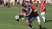 Fotbalisté Uherského Brodu (červené dresy) v prvním kole MSFL remizovali s béčkem Slovácka 3:3.