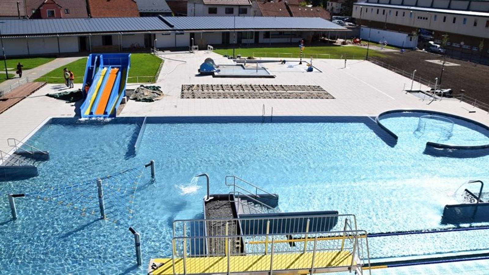 V Aquaparku Delfín napustili nové bazény. Kdy otevřou? - Slovácký deník