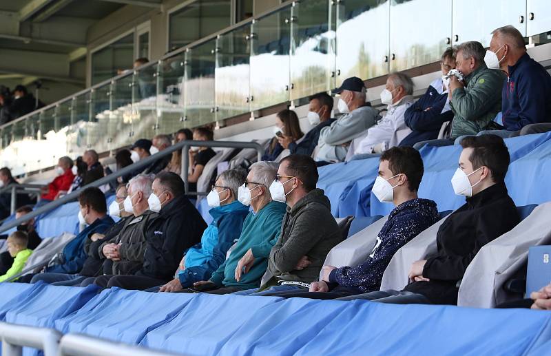 Fotbalisté Slovácka (bílé dresy) ve 30. kole FORTUNA:LIGY vyzvali Mladou Boleslav.