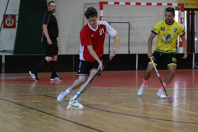 V hlucké sportovní hale se o víkendu uskutečnil již osmnáctý ročník tradičního florbalového turnaje s názvem Slovácký pohár.