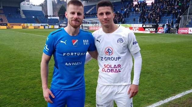 Bratři Jan (vlevo) a Pavel Juroškovi poprvé v ligovém zápase nastoupili proti sobě.