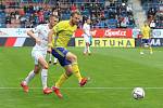 Sobotní derby v Uherském Hradišti opanovalo domácí Slovácko (bílé dresy), které zvítězilo nad Zlínem 3:0.