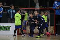 Ve sportovní hale v  Uherském Brodu se v sobotu dopoledne uskutečnil Mikulášský turnaj fotbalových školiček.