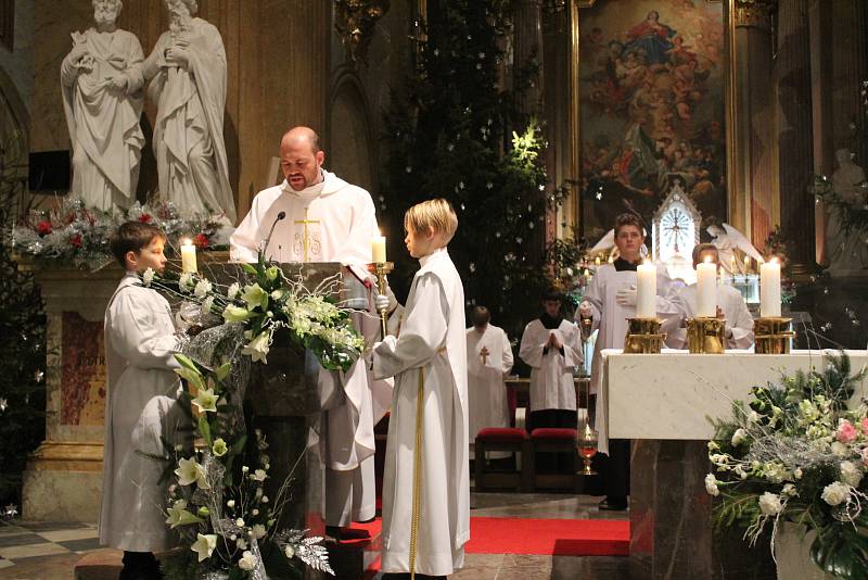 Půlnoční mše ve velehradské bazilice Nanebevzetí Panny Marie a sv. Cyrila a Metoděje