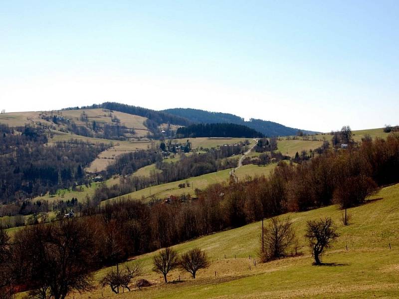 Krajina Bílých Karpat v okolí Vyškovce. Ilustrační foto.