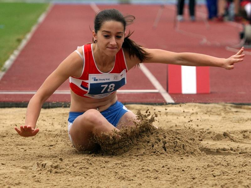 Hry VI. letní olympiády dětí a mládeže ČR ve Zlínském kraji. Atletika na atletickém stadionu v Uherském Hradišti.