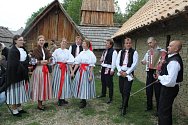 Folkloristé z jalubské Střešně