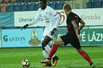 MOL Cup - 1. FC Slovácko SFC Opava. Benjamin Tetteh (v bílém) vs. Matěj Hrabina.