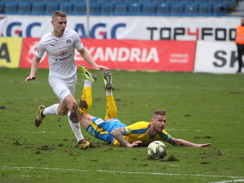 Teplice proti Slovácku (v bílém)